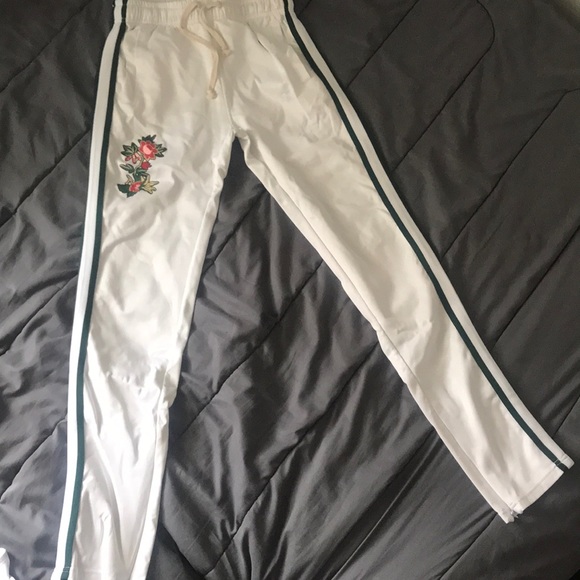Tracksuit - Picture 7 of 7